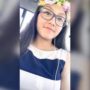 Meet your Posher, Andrea